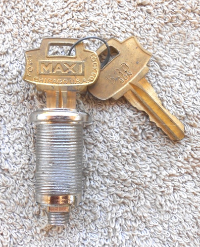 Arcade cam lock with - cam, maxi